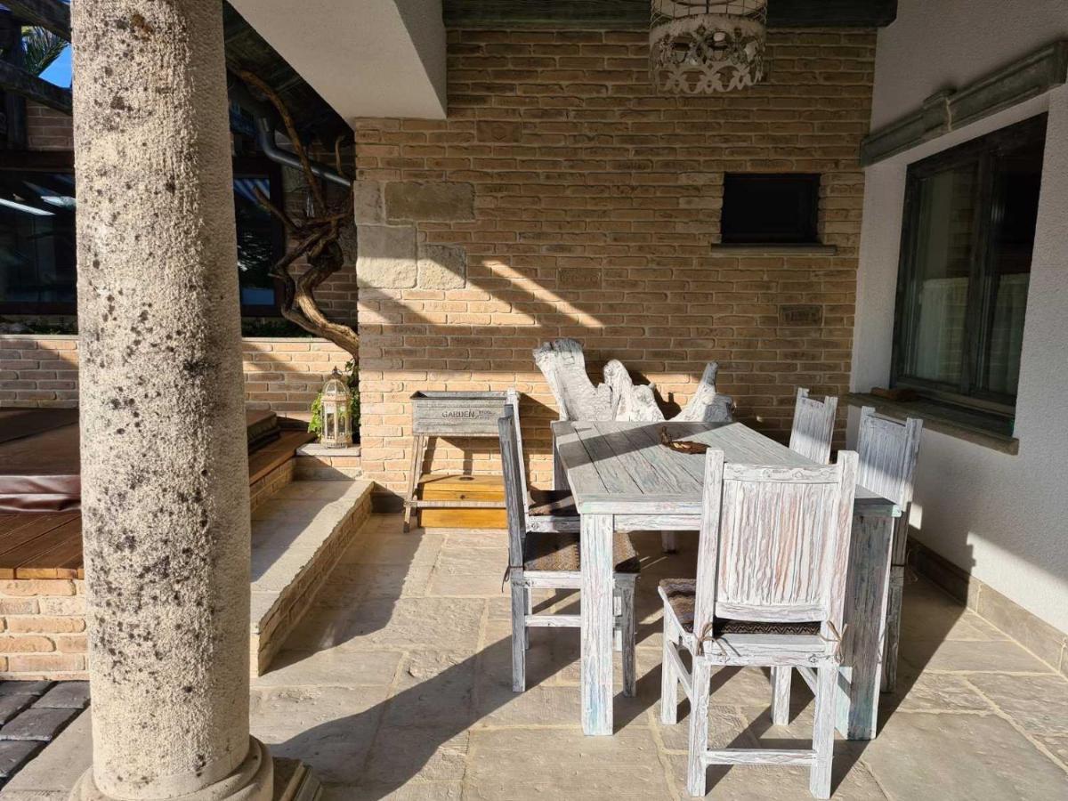 Resident Wellness Vendeghaz Bekescsaba Apartment Exterior photo